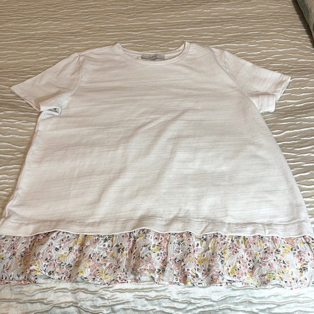 NWOT Loft Short Sleeve Light Knit Womens Top L